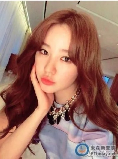 尹恩惠陷抄袭门：缺席釜山不再登女神新装