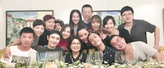 北电96级聚会照是什么样子的?