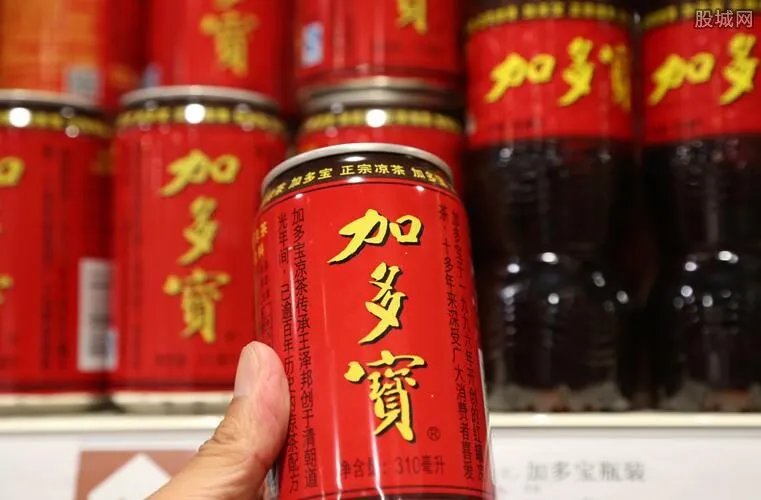 加多宝赔偿王老吉 从原来的14亿元赔偿变100万