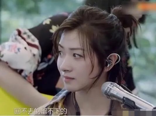 张雨绮没有一个音在调上是怎么回事 张雨绮为什么没有一个音在调上