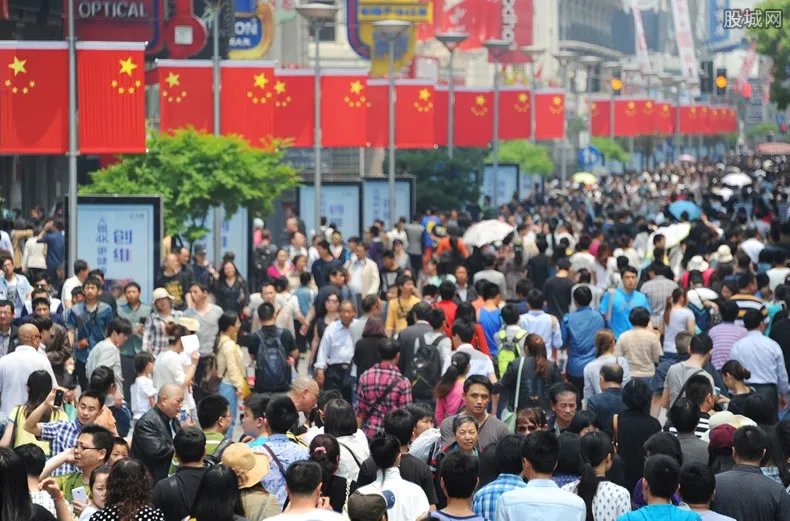 强制购物成植物人 延长至4.5小时后竟变成植物人