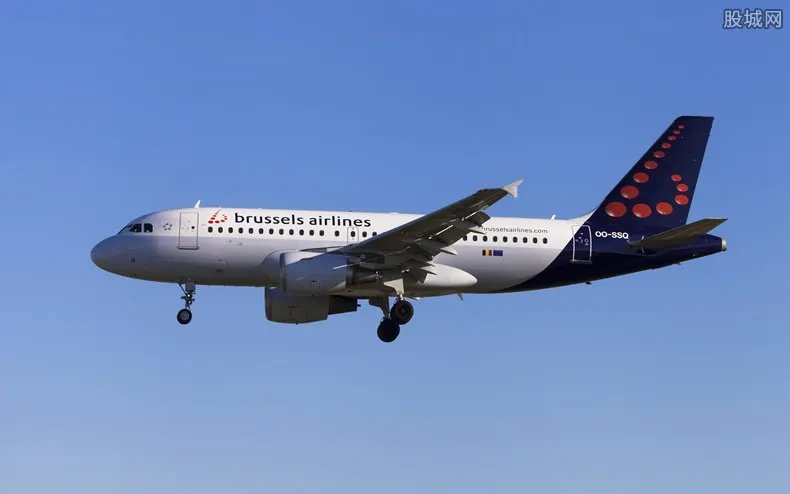 国资委回应航空公司重组 将尊重企业意愿