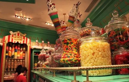 休闲零食店加盟费多少