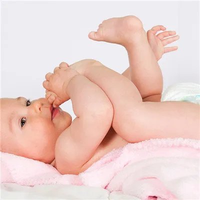 婴儿眼里进东西怎么办？