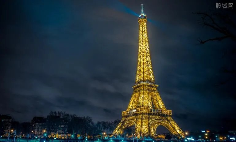 埃菲尔铁塔关闭 门票上涨引工作人员不满搞起罢工