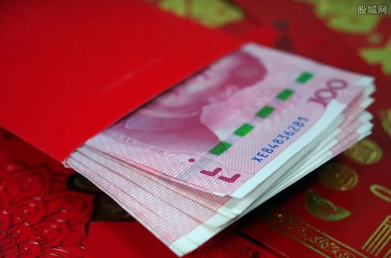 女孩订婚换彩礼钱 订婚彩礼钱一般是多少