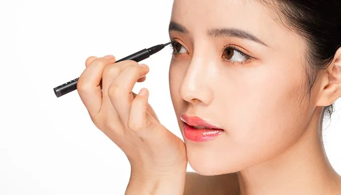 眼线笔颜色怎么选 眼线笔选什么颜色好看