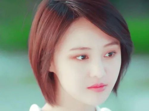 郑爽疑与张恒分手，网友直呼：翰爽在一起！两人重归于好的可能性有多大？