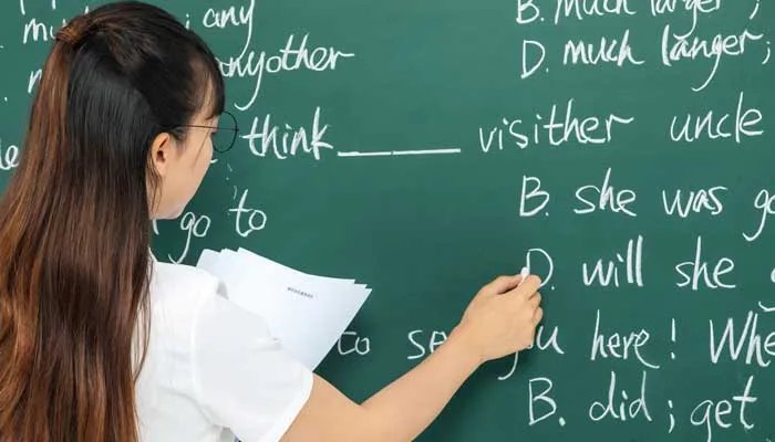 quiet的反义词 quiet的反义词是什么