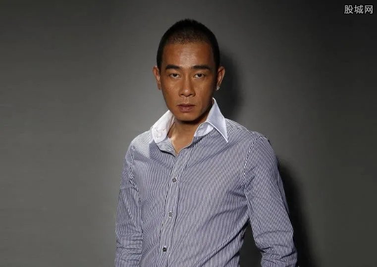 陈小春被曝身价涨 身价飙涨5倍背后原因曝光