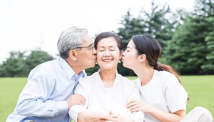 代表:45岁退休利于减少晚婚晚育是怎么回事 代表:45岁退休利于减少晚婚晚育什么情况