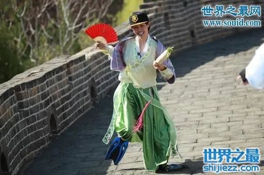 白百何跑男屁股好大,遭受惩罚屁股被暴打痛哭