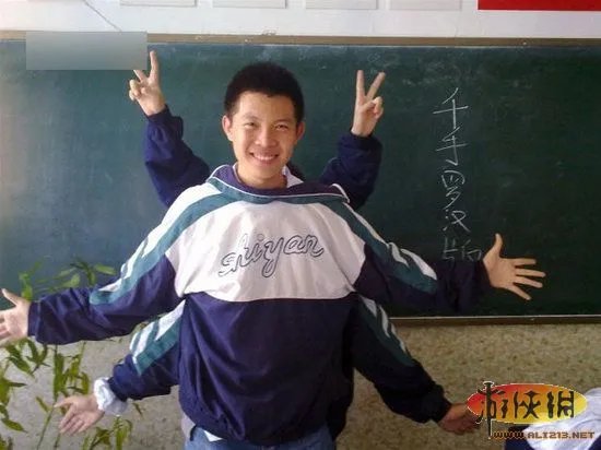 大奶&小内亮瞎双眼！细数校服的32种奇葩穿法