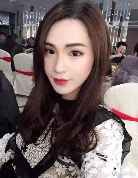 刘著男装照片来了 他现在变性了吗