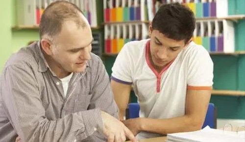 老师像什么的比喻句子