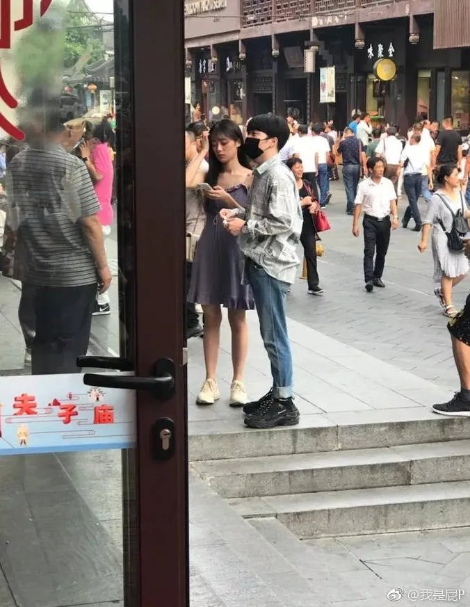 rookie中文怎么那么好 rookie女朋友是小钰吗