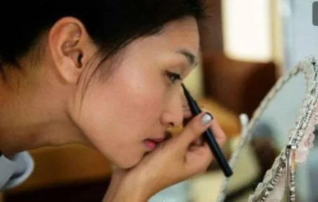 售楼女自曝行业内幕 老百姓不敢信（图文分享）