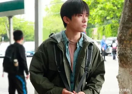 央视频为易烊千玺设庆生版面,你如何看待这件事?