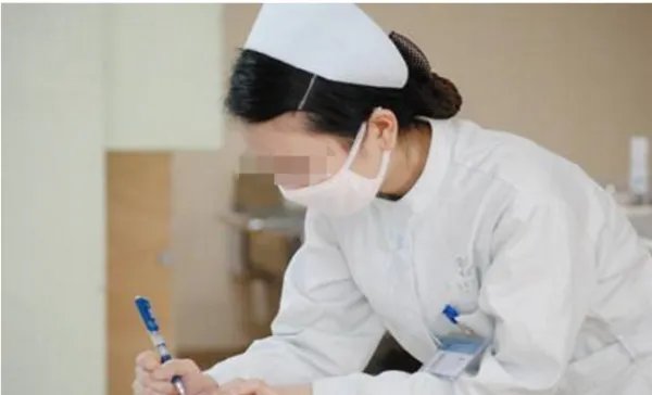 南京护士空中救人是什么原因？