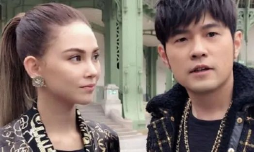 周杰伦曝童颜照是怎么回事：周杰伦童颜照这个样子