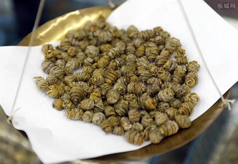 金钗石斛多少钱一斤 这些食用事项要注意