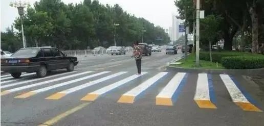 北京设立体斑马线是怎么回事?