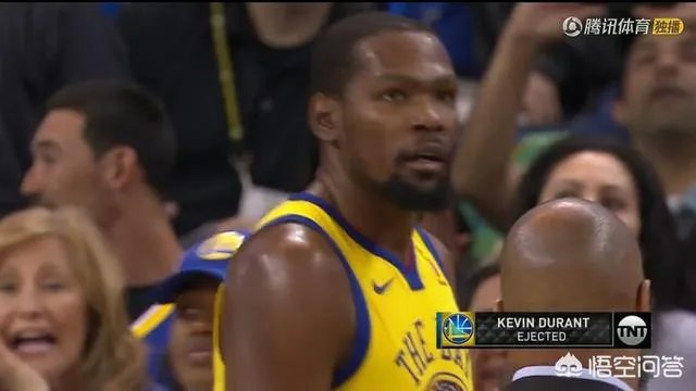 勇士对阵雄鹿,杜兰特复出首战遭驱逐,你如何看?
