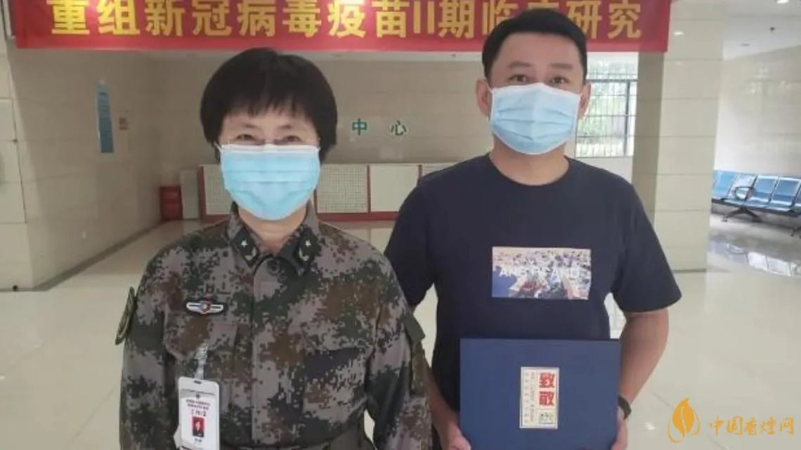 陈薇亲自为疫苗志愿者挑选礼物 每一个礼物都独一无二