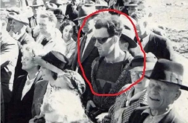 网上疯传的诡异照片!竟然无解（诡异照片图集）