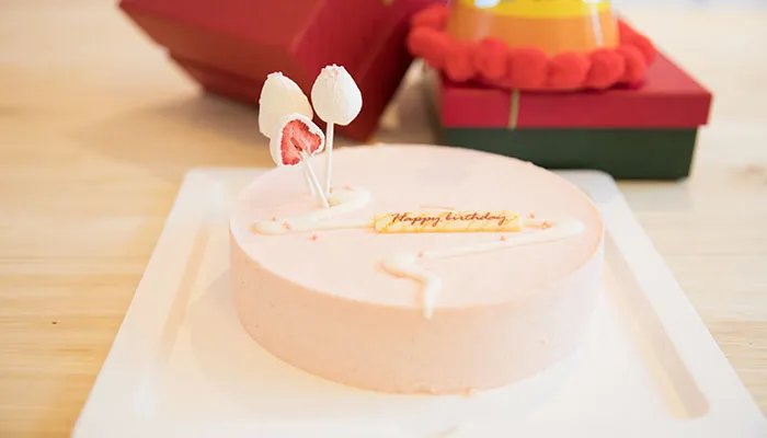 生日祝福语八个字霸气 生日祝福八字短句