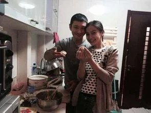 黄晓明晒与家人过年照,你和你的家人是如何过年的?