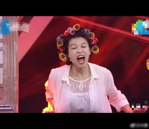 宋茜拍戏嚼口香糖是怎么回事？