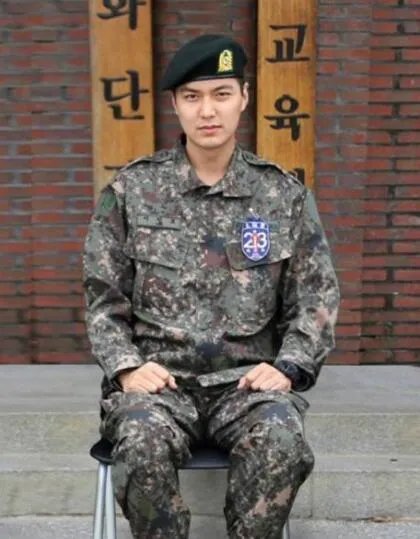 李敏镐入伍和退伍时间 李敏镐兵役结束时间