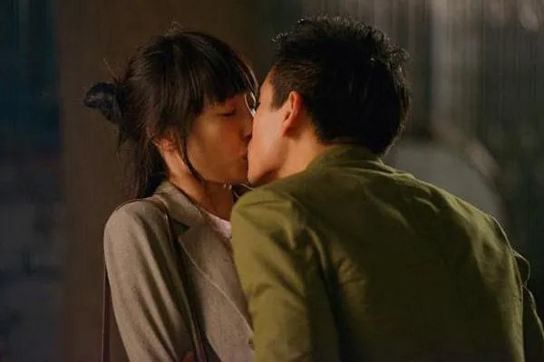 卓伟爆白百合出轨，事情的发展究竟是怎样的？