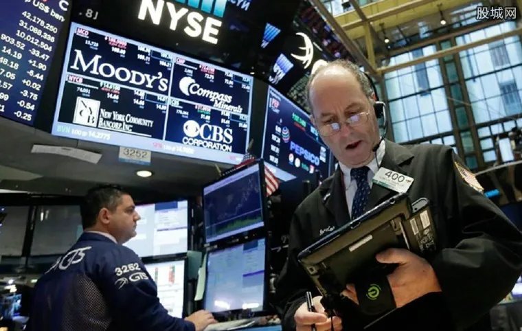 美股暴跌回应征税 美股行情动荡是短期痛苦？