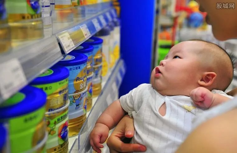 奶粉禁用进口奶源 违规者最高可处3万元罚款