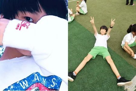 天天帅气遮脸自拍 调皮男孩长成帅小伙