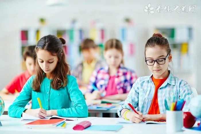 辽宁多名学生被撞 发生车祸要如何急救