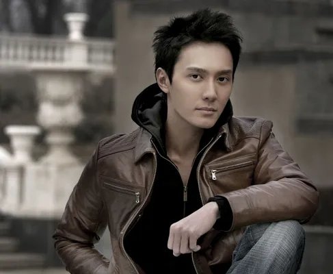 冯绍峰台湾综艺宣传《兰陵王》被赞皮肤好 自嘲比老虎强壮