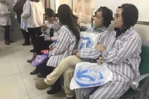 火锅店顾客中毒 店家不愿承担医疗费