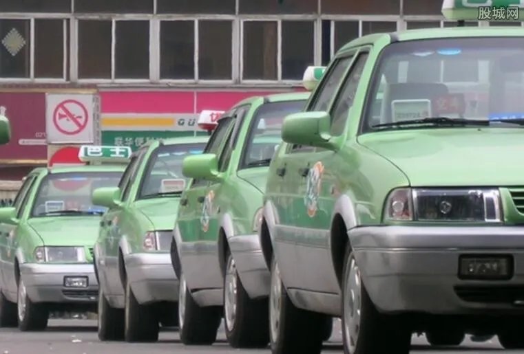 广州出租车拟新规 遇到8种无理要求可拒付车费