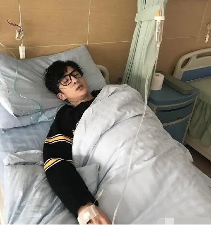 薛之谦入院的介绍