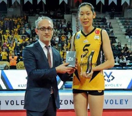 朱婷一年五冠四MVP吗？