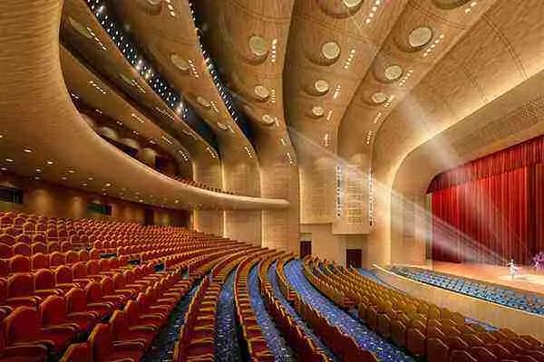 成都一影院复映首日票卖光，该影院为何定价这么低？