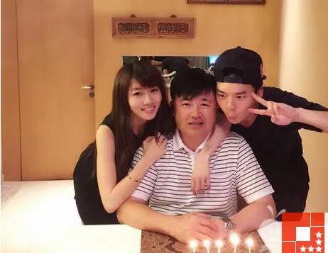 程晓玥的妈妈郭敬红资料 程晓玥的爸爸程翔做什么的