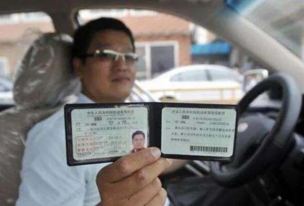 女子遭驾校教练胁迫发生关系，事情的真相是什么？