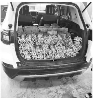 拉两车零钱去买车一共是多少钱？