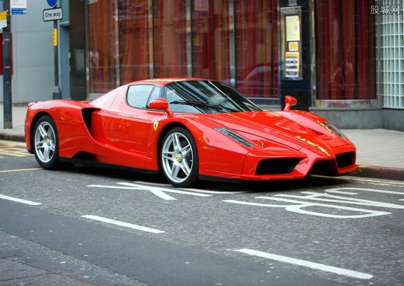 法拉利撞电线杆 世界上最贵的法拉利有哪些