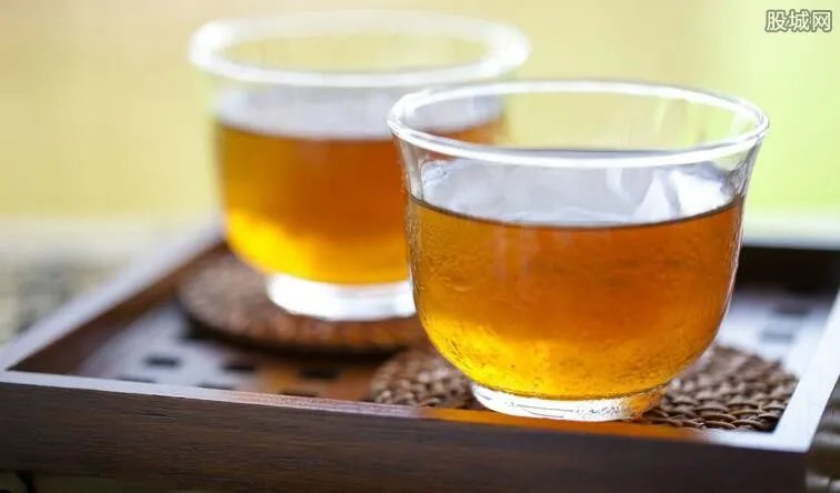 高铁设座卖高价茶 乘客不消费不得入座你觉得好吗