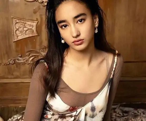 李宛妲身材照片太好了 叶问4李宛妲三围及牛仔裤